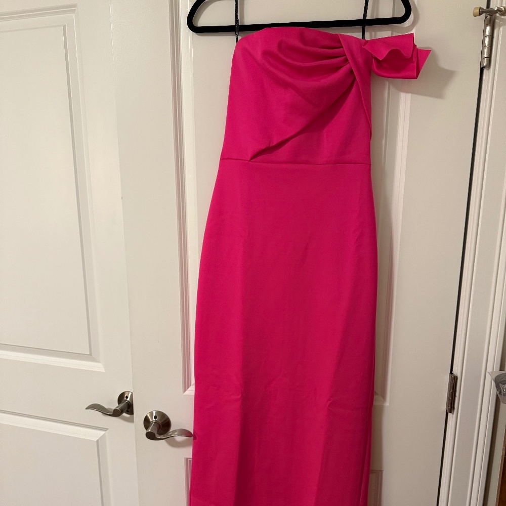Black Halo Divina Gown - Hot pink - Size 6